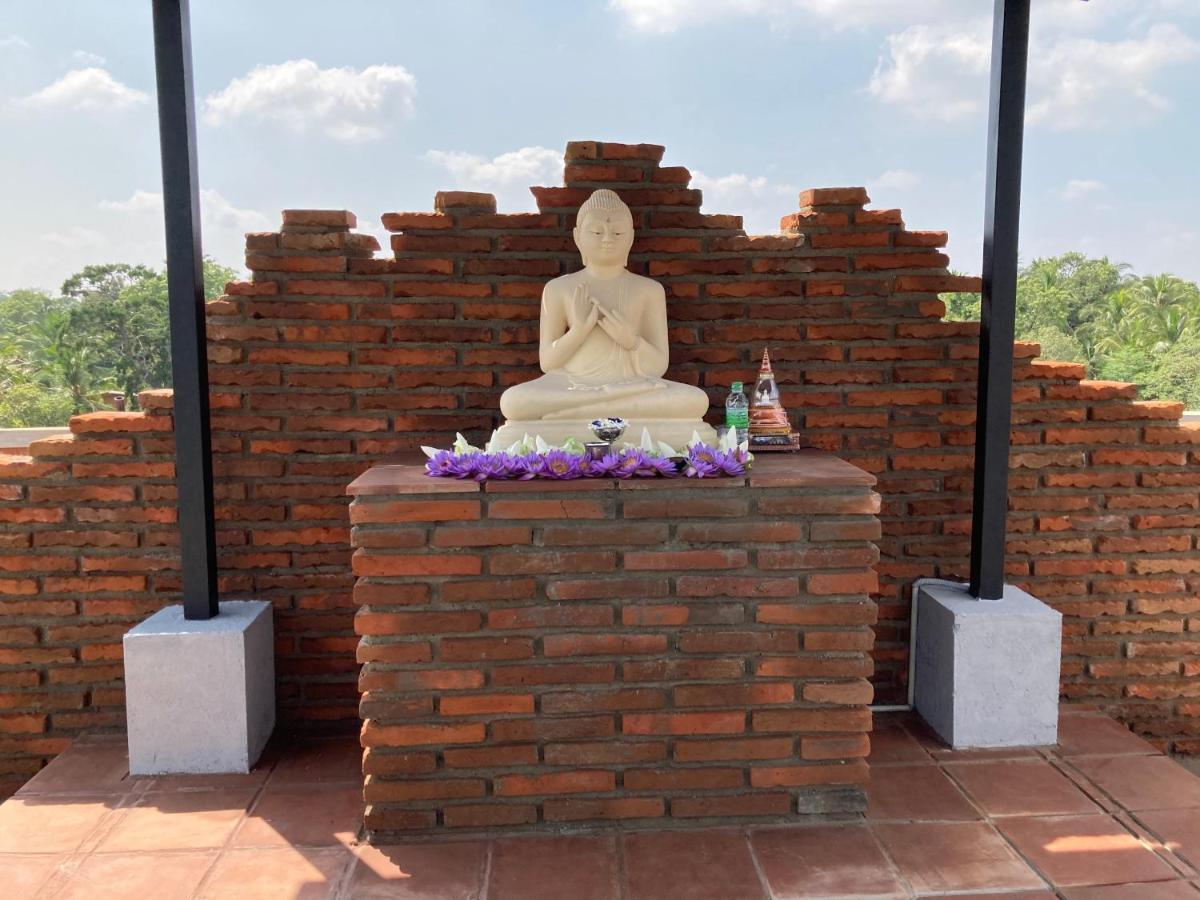 Monaara Leisure - 3* Anuradhapura